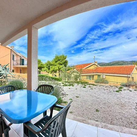Apartment Ruzmarin